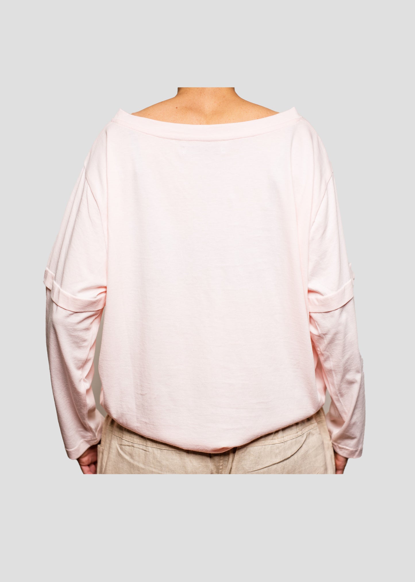 OneShu Label - The perfect v-neck tee (Long sleeve)