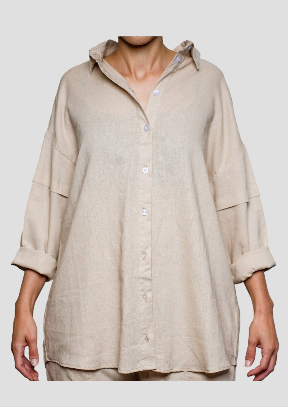 OneShu Label - Linen Shirt in Beige